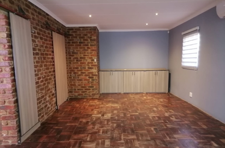 Commercial Property for Sale in Wilkoppies North West